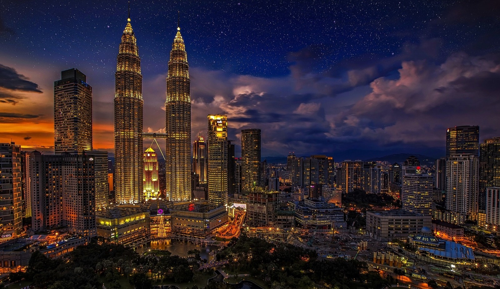 Kuala Lumpur skyline featuring the Petronas Twin Towers